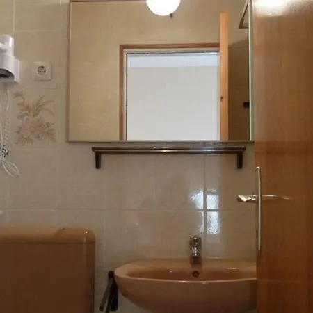 Alojamento de Acomodação e Pequeno-almoço Manda