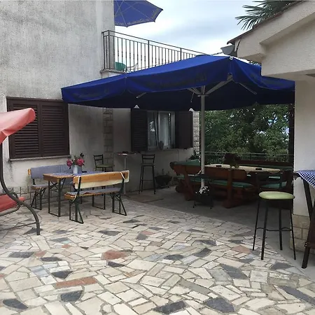 Alojamento de Acomodação e Pequeno-almoço Manda Lovran