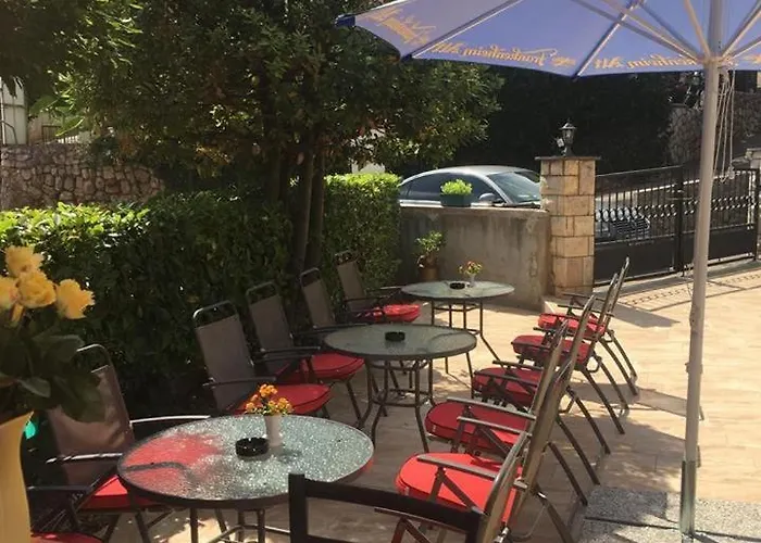 Guesthouse Villa Manda krevet i doručak